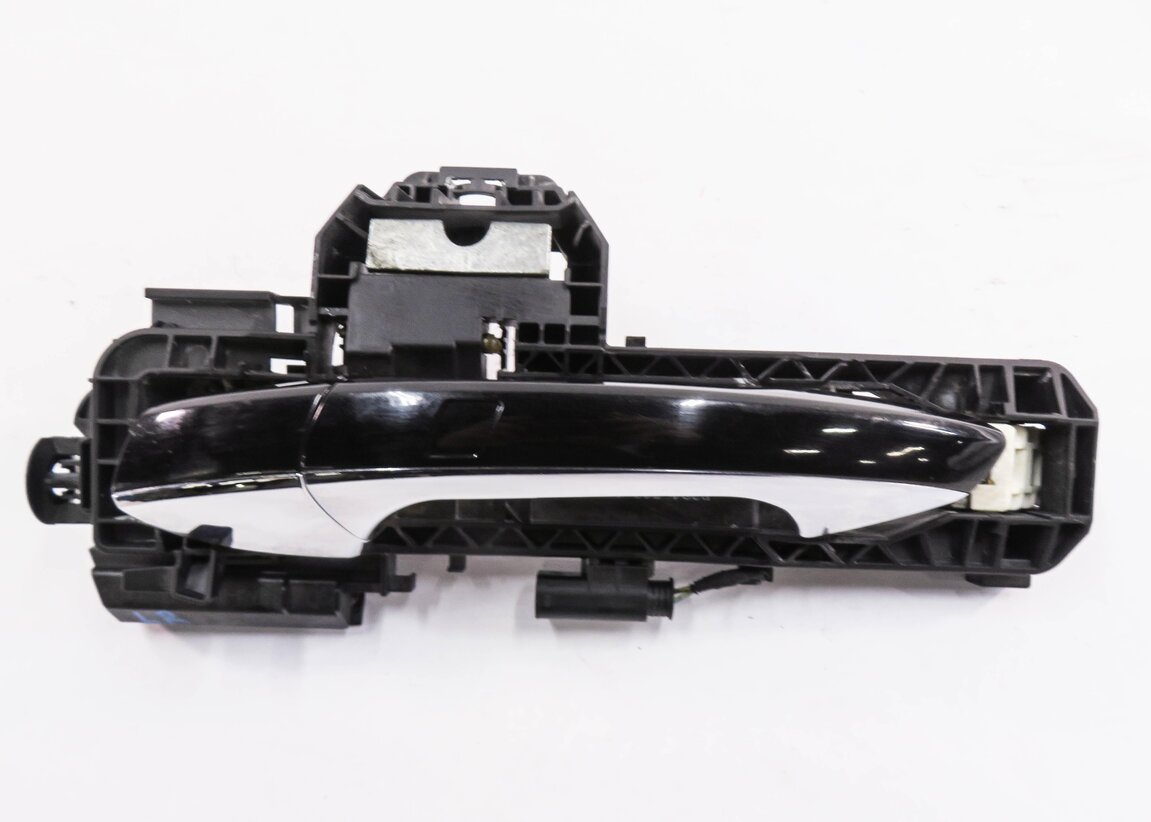 Thumbnail 2: 08-14 MERCEDES C300 C350 E350 E550 - LEFT REAR KEYLESS GO DOOR HANDLE (BLACK)