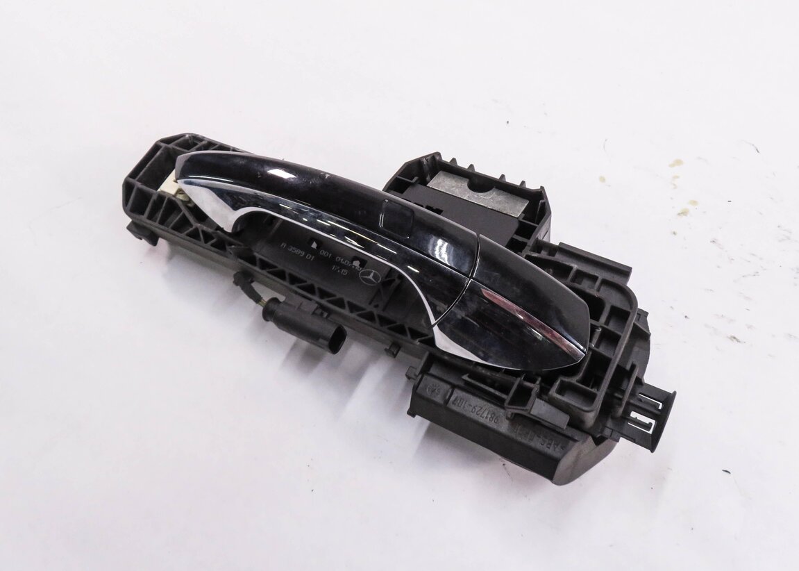 08-14 MERCEDES C300 C350 E350 E550 - LEFT REAR KEYLESS GO DOOR HANDLE (BLACK)