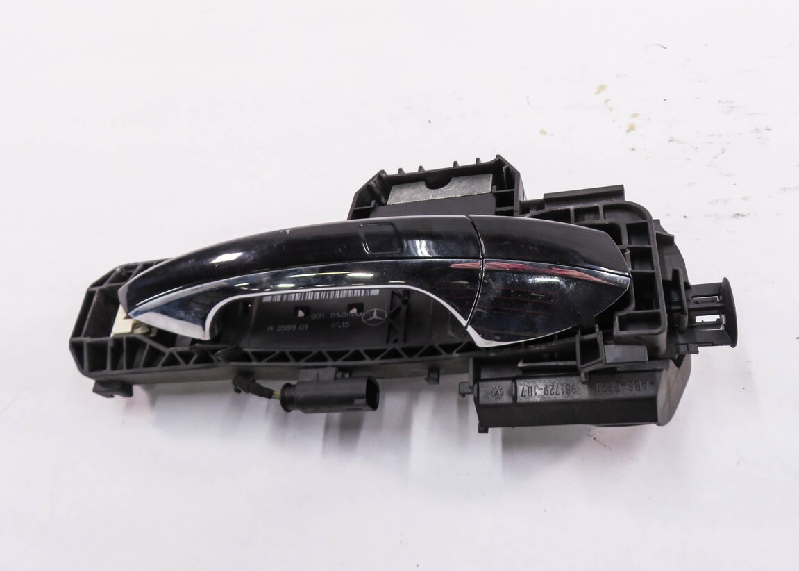 Thumbnail 2: 08-14 MERCEDES C300 C350 E350 E550 - LEFT REAR KEYLESS GO DOOR HANDLE (BLACK)