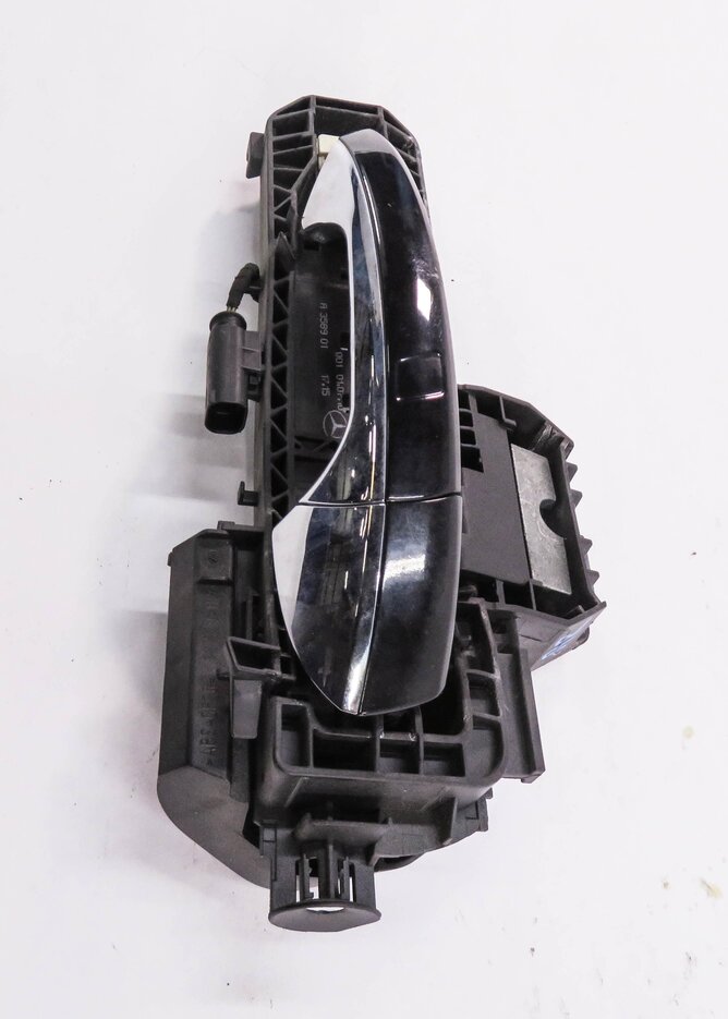 Thumbnail 3: 08-14 MERCEDES C300 C350 E350 E550 - LEFT REAR KEYLESS GO DOOR HANDLE (BLACK)