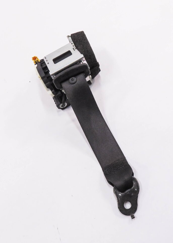2011 MERCEDES BENZ C63 AMG (W204) LEFT REAR SEAT SEATBELT RETRACTOR (BLACK)