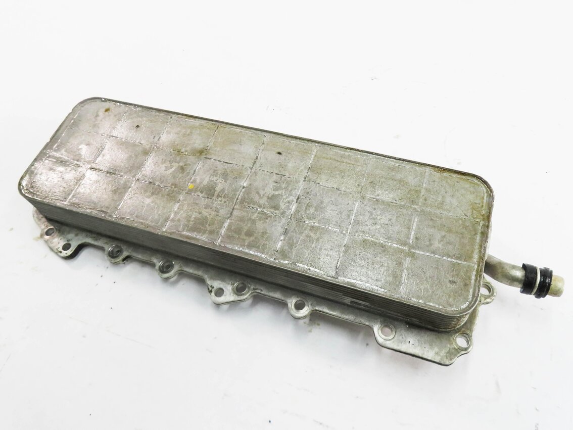 Thumbnail 1: 10-18 DISCOVERY LR4 RANGE ROVER SPORT (L320 L322 L405 L494) ENGINE OIL COOLER