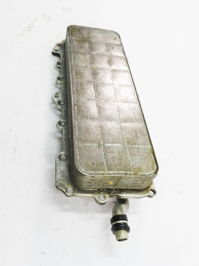 Thumbnail 3: 10-18 DISCOVERY LR4 RANGE ROVER SPORT (L320 L322 L405 L494) ENGINE OIL COOLER