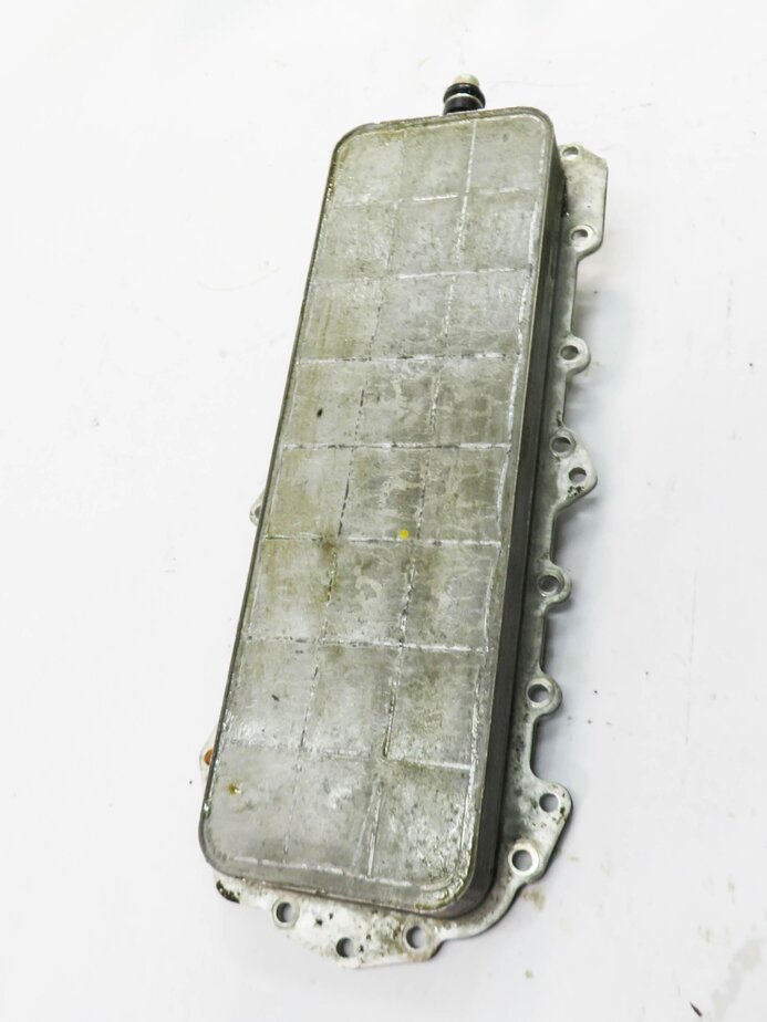 Thumbnail 4: 10-18 DISCOVERY LR4 RANGE ROVER SPORT (L320 L322 L405 L494) ENGINE OIL COOLER