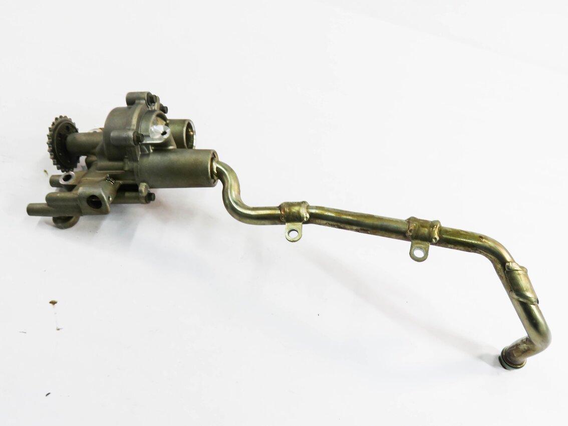 Thumbnail 1: 2010 RANGE ROVER (L322) 5.0L AJ133 V8 ENGINE - OIL PUMP w/ PICKUP TUBE