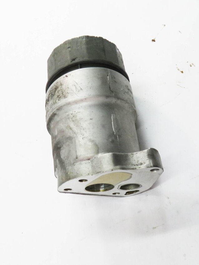 Thumbnail 3: 2010 RANGE ROVER (L322) 5.0L AJ133 V8 ENGINE - OIL FILTER HOUSING w/ CAP