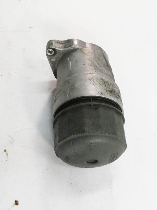 Thumbnail 4: 2010 RANGE ROVER (L322) 5.0L AJ133 V8 ENGINE - OIL FILTER HOUSING w/ CAP