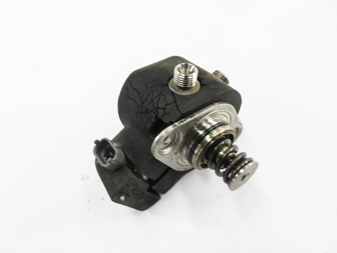 Thumbnail 3: 10-17 LR4 RANGE ROVER SPORT (L322 L320 L405 L494) 3.0L 5.0L MECHANICAL FUEL PUMP
