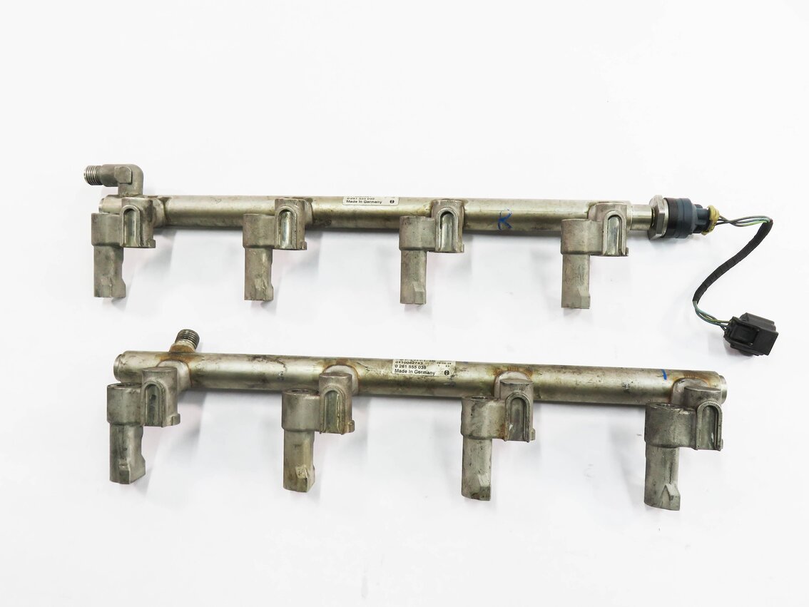 Thumbnail 2: 2010 RANGE ROVER (L322) 5.0L AJ133 V8 ENGINE - FUEL RAIL SET