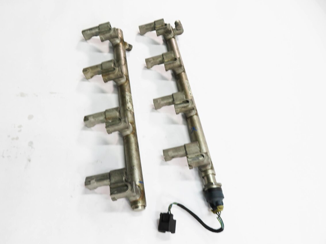 Thumbnail 3: 2010 RANGE ROVER (L322) 5.0L AJ133 V8 ENGINE - FUEL RAIL SET