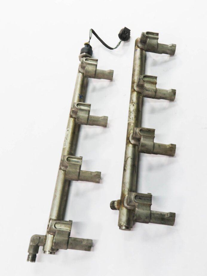 Thumbnail 4: 2010 RANGE ROVER (L322) 5.0L AJ133 V8 ENGINE - FUEL RAIL SET