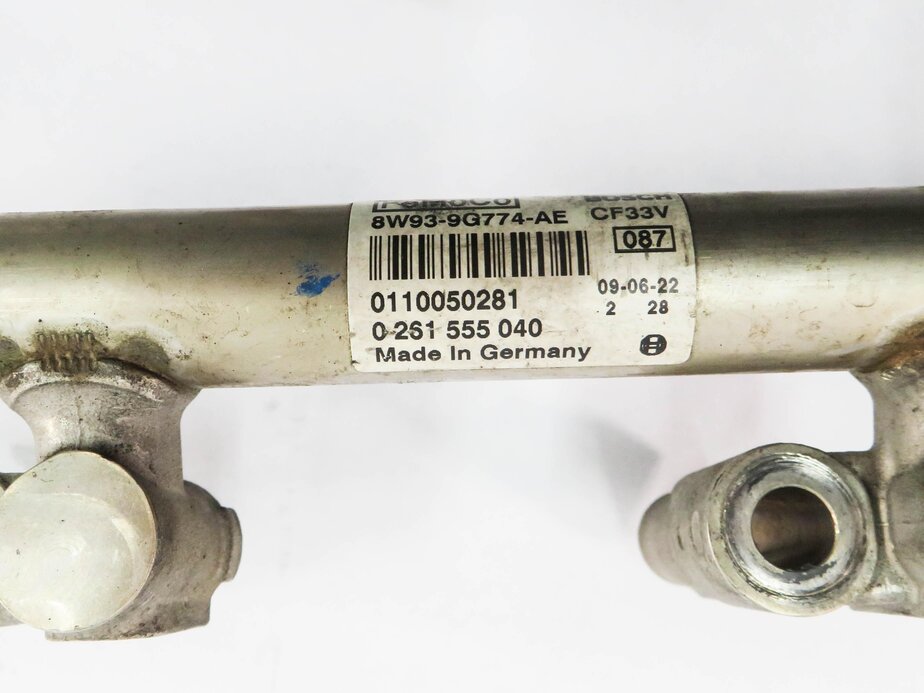 Thumbnail 8: 2010 RANGE ROVER (L322) 5.0L AJ133 V8 ENGINE - FUEL RAIL SET