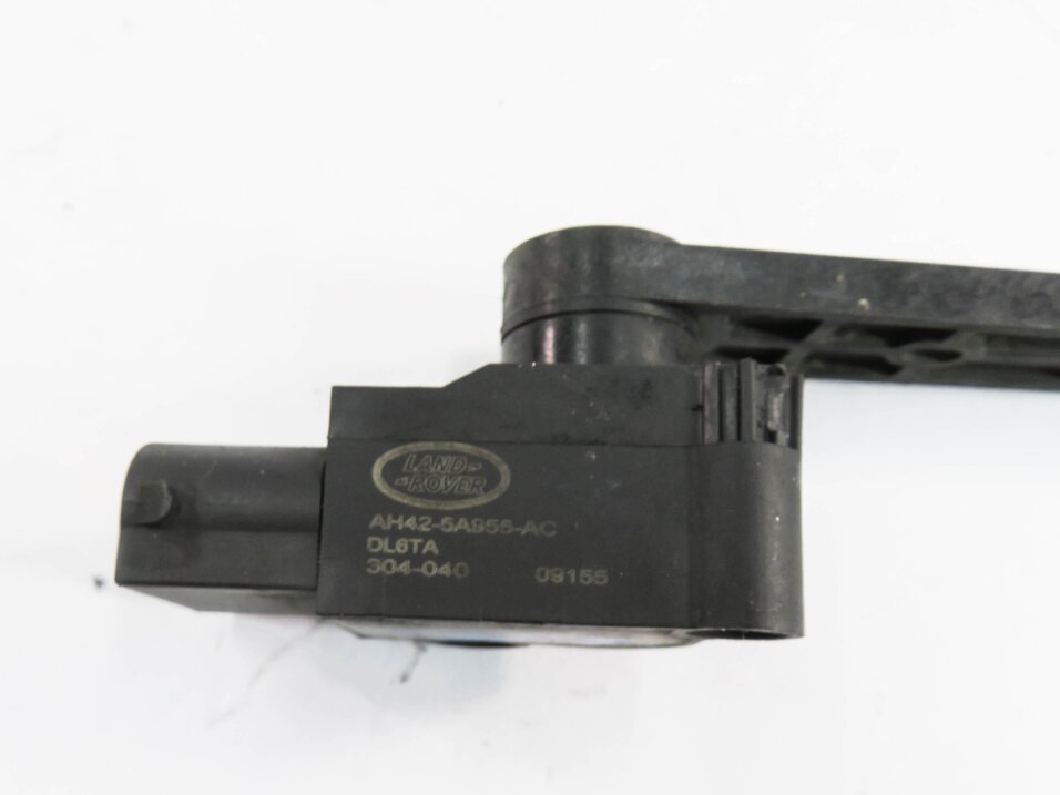 Thumbnail 6: 2010 RANGE ROVER (L322) LEFT DRIVER REAR SUSPENSION HEIGHT LEVEL SENSOR