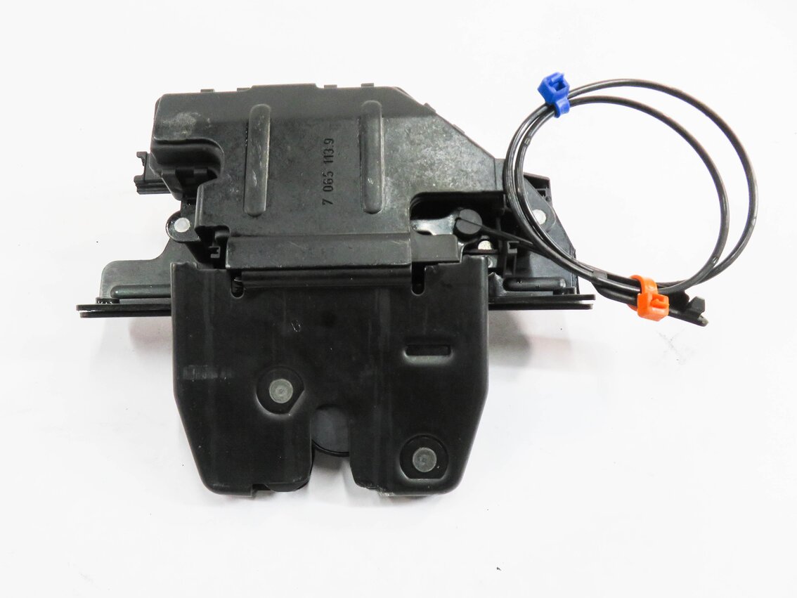 Thumbnail 6: 2010 RANGE ROVER (L322) REAR TRUNK LOCK LATCH ACTUATOR