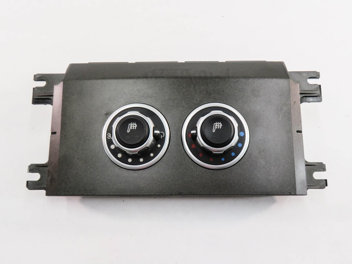 Thumbnail 5: 2010-2012 RANGE ROVER (L322) REAR HEATER A/C CLIMATE TEMPERATURE CONTROL PANEL