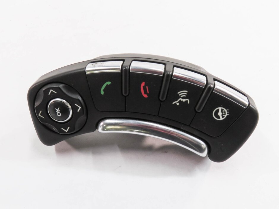 Thumbnail 2: 2010 RANGE ROVER (L322) RIGHT HEATED STEERING WHEEL PHONE SWITCH BUTTON