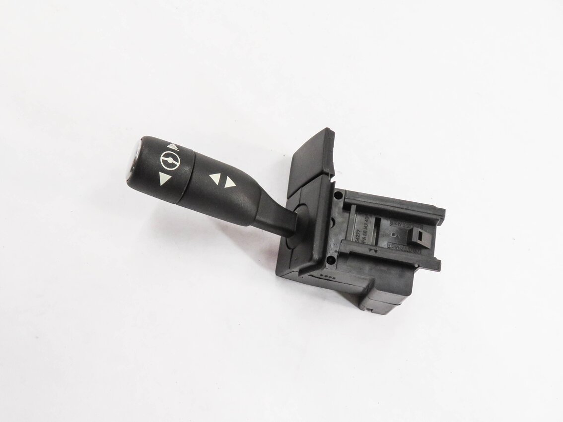 2010 RANGE ROVER (L322) STEERING COLUMN ADJUSTMENT SWITCH