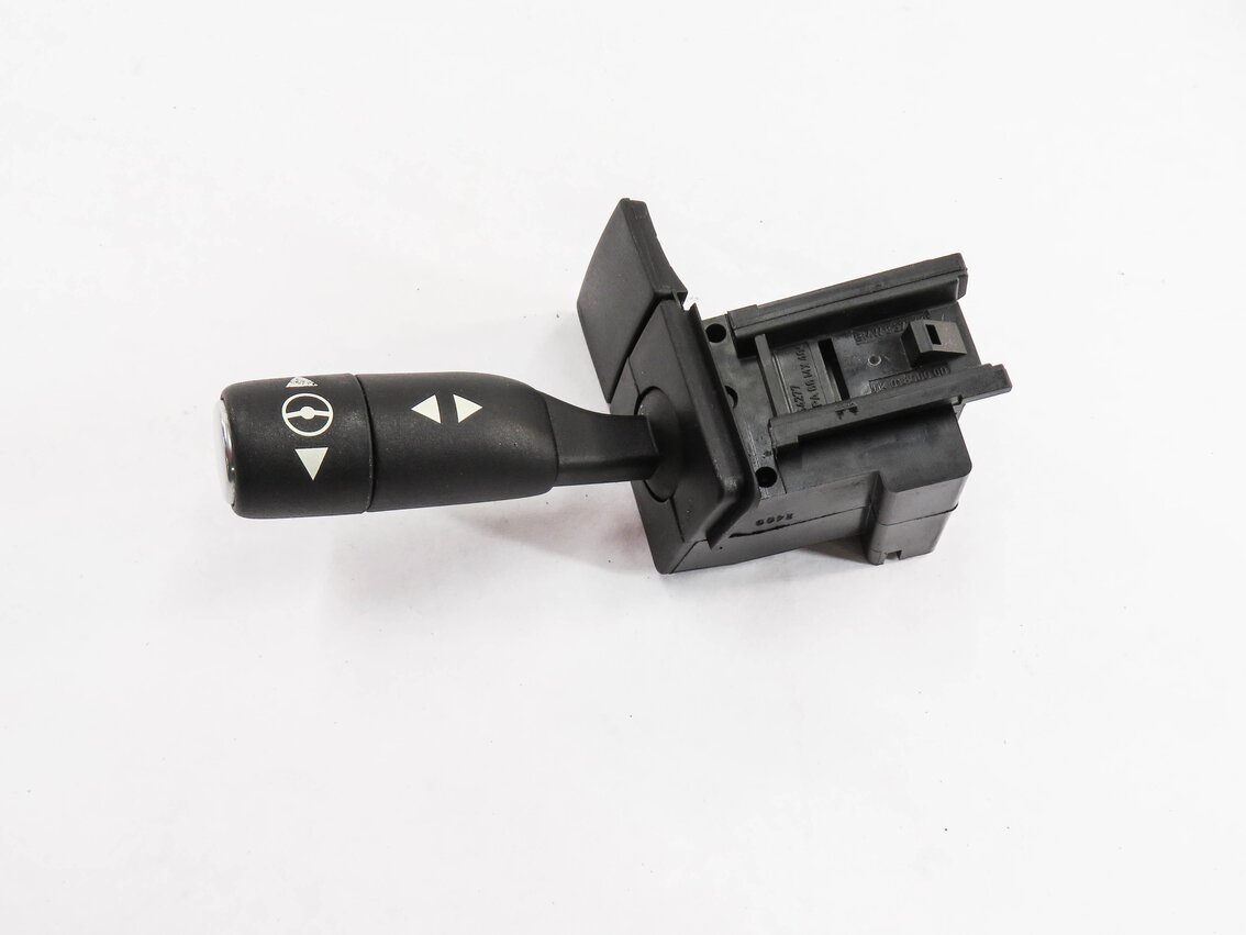 Thumbnail 2: 2010 RANGE ROVER (L322) STEERING COLUMN ADJUSTMENT SWITCH