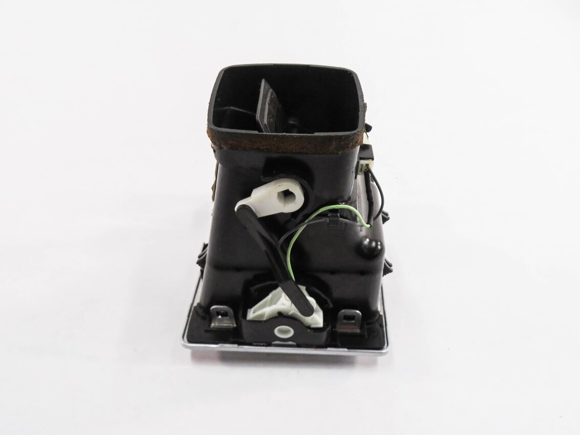 Thumbnail 6: 2010 RANGE ROVER (L322) LEFT FRONT DRIVER DASH HEATER A/C AIR VENT
