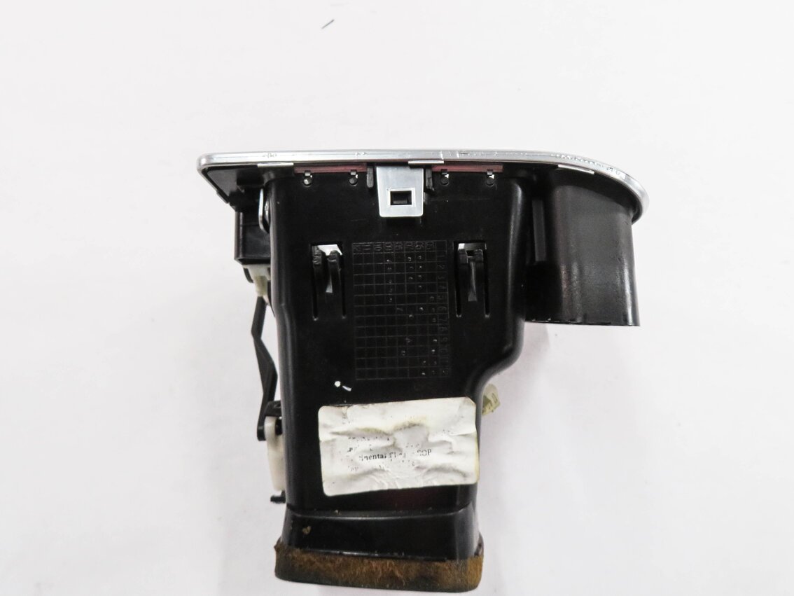 Thumbnail 7: 2010 RANGE ROVER (L322) LEFT FRONT DRIVER DASH HEATER A/C AIR VENT