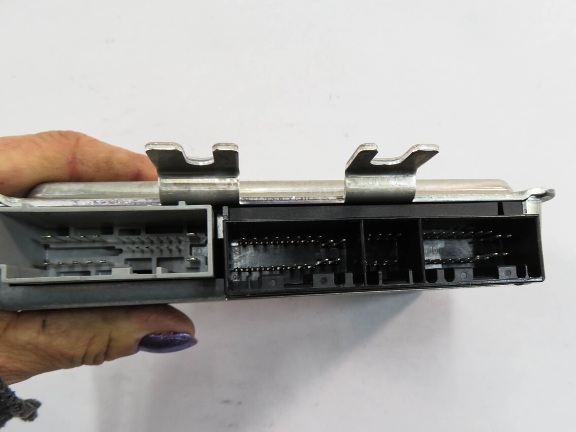Thumbnail 6: 10-16 LR4 - RANGE ROVER SPORT (L320) AIR SUSPENSION COMPRESSOR MODULE (HITACHI)
