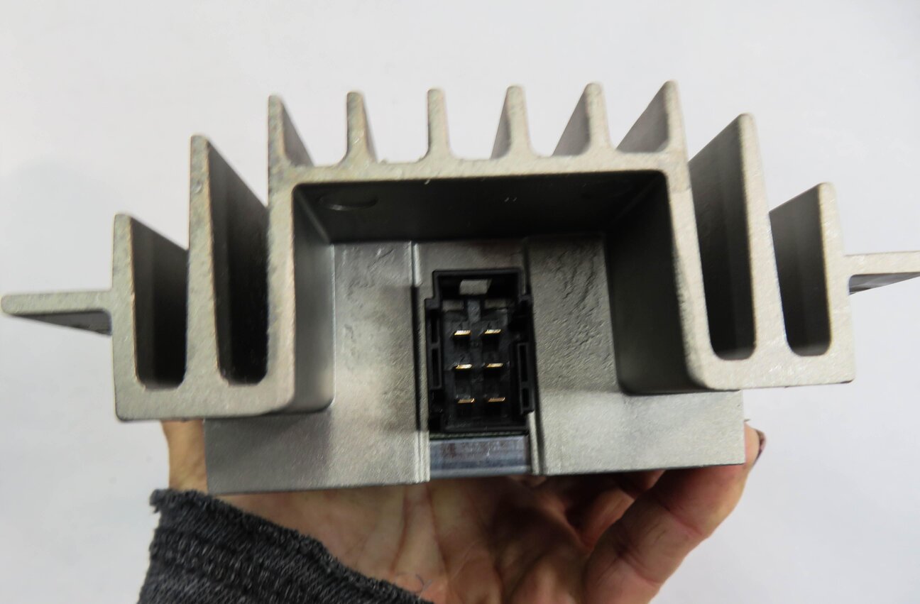 Thumbnail 7: 2010 RANGE ROVER (L322) RADIO STEREO LOGIC-7 SUB SUBWOOFER AMP AMPLIFIER