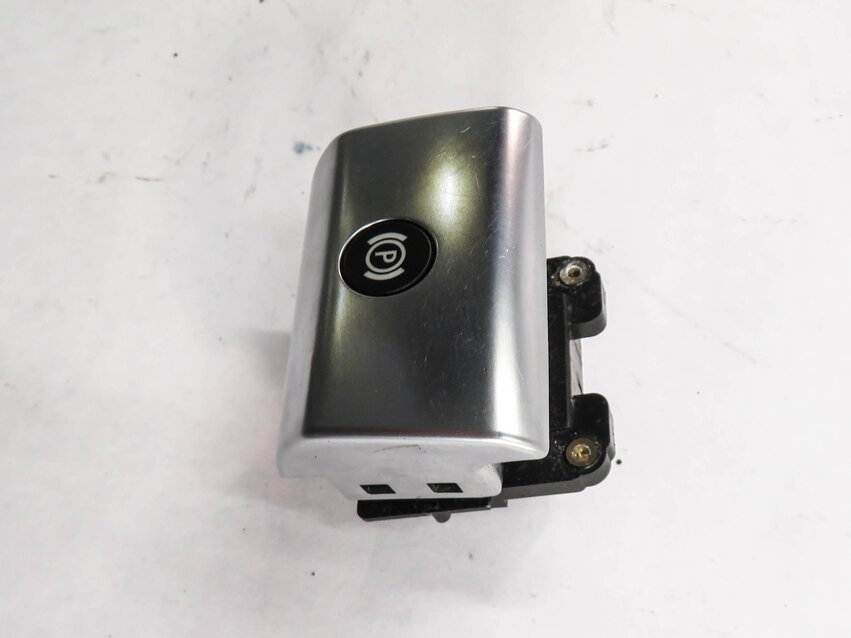 Thumbnail 4: 2010 RANGE ROVER (L322) PARKING BRAKE SWITCH BUTTON