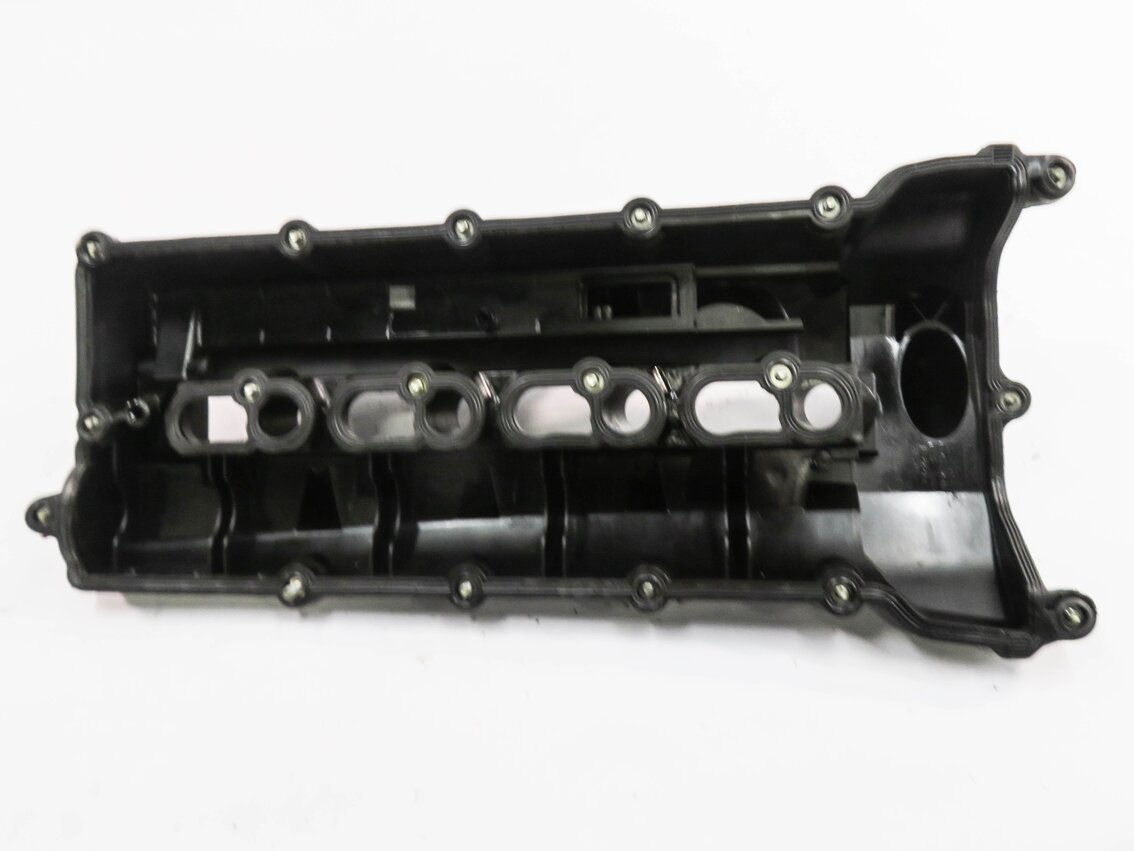 Thumbnail 6: 2010-2018 RANGE ROVER SPORT (L320 L322 L494 L405) 5.0L V8 - LEFT VALVE COVER