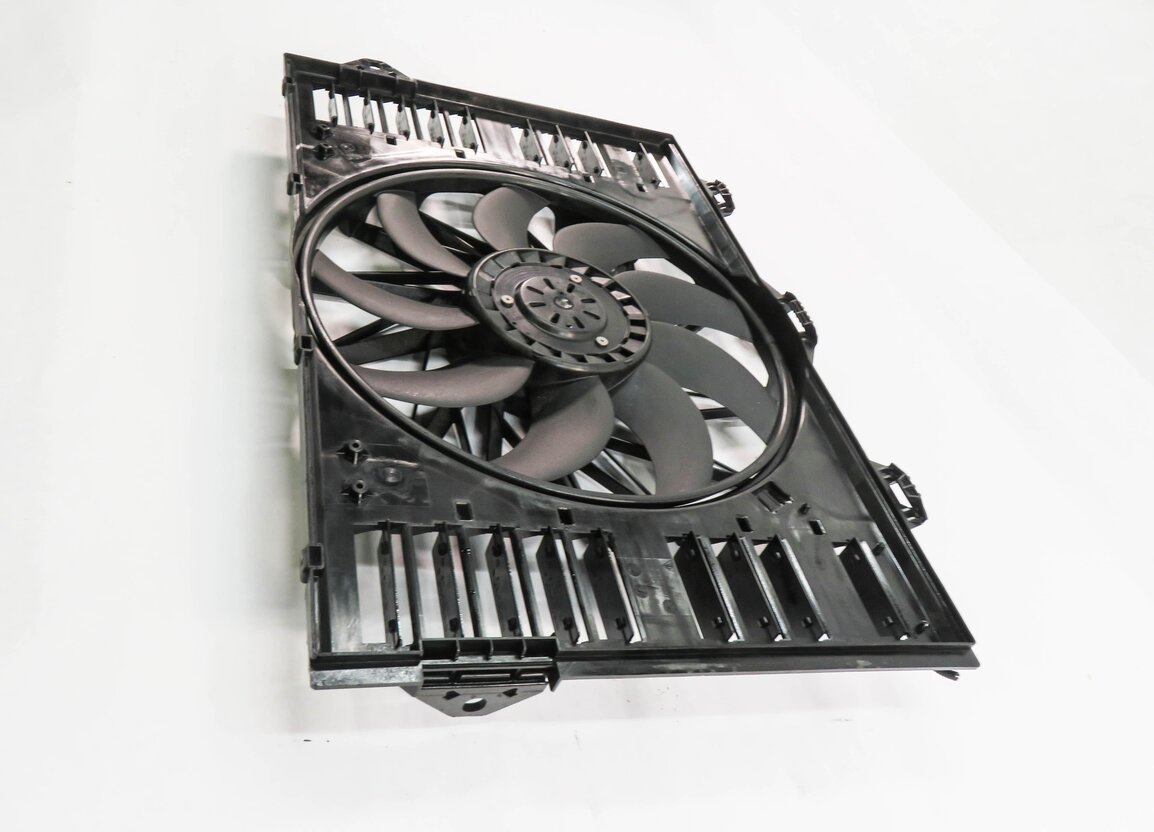Thumbnail 2: 2010-2016 PORSCHE PANAMERA (970 G1) 3.0L / 3.6L / 4.8L - RADIATOR COOLING FAN
