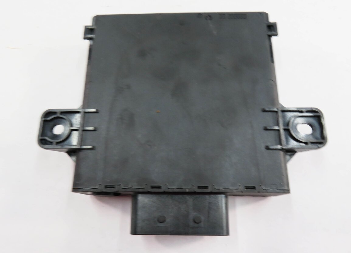 Thumbnail 5: 2011 PORSCHE PANAMERA (970 G1) VOLTAGE CONVERTER CONTROL MODULE