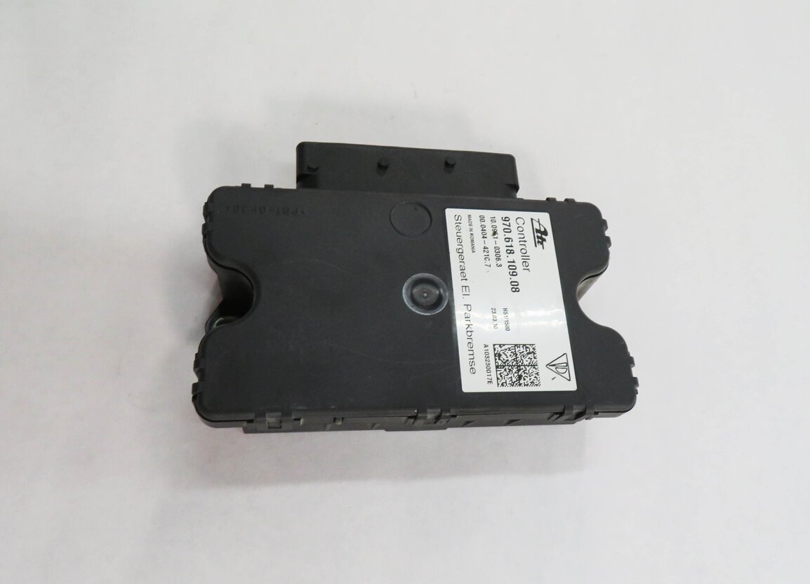 Thumbnail 4: 2011 PORSCHE PANAMERA (970 G1) PARKING BRAKE CONTROL MODULE