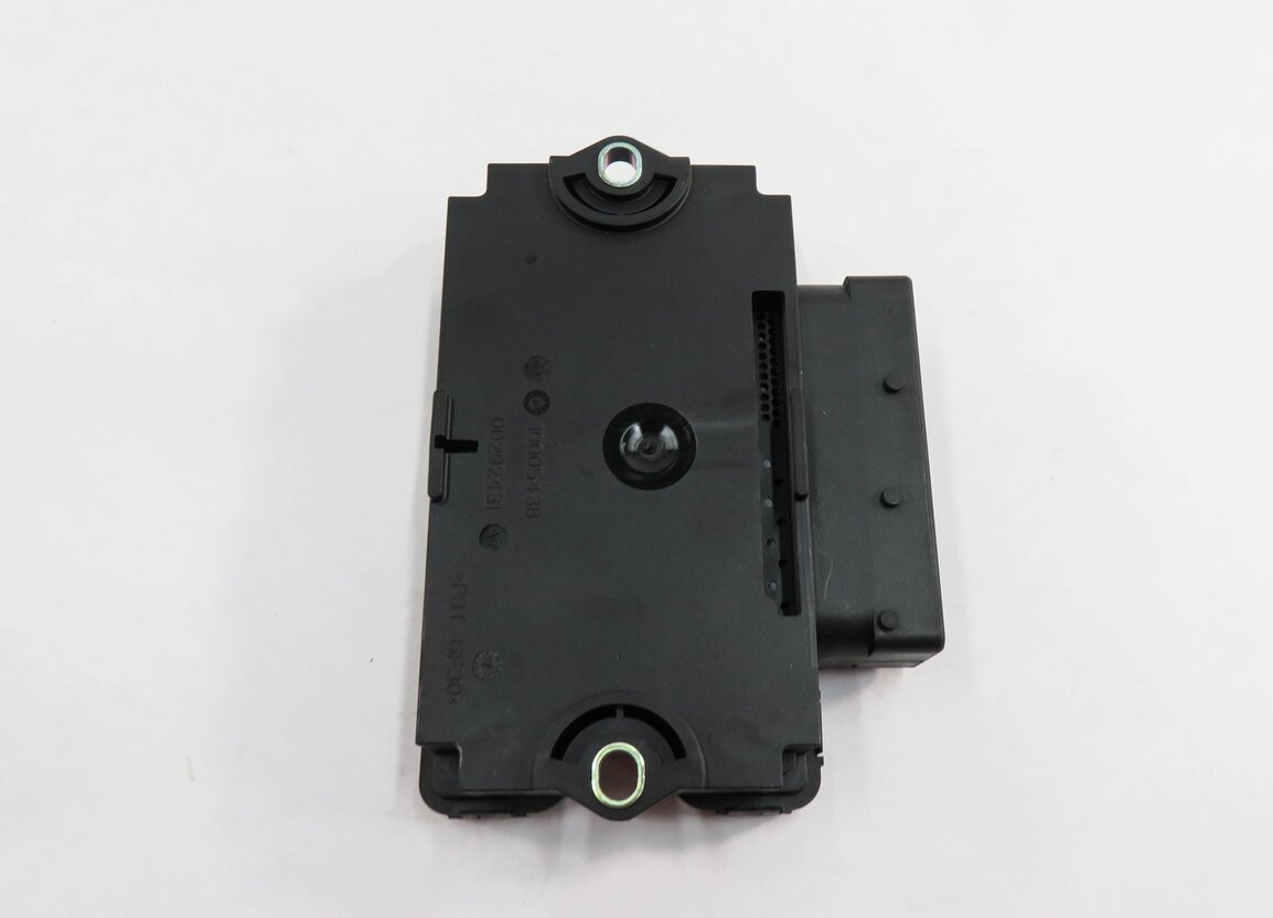 Thumbnail 5: 2011 PORSCHE PANAMERA (970 G1) PARKING BRAKE CONTROL MODULE