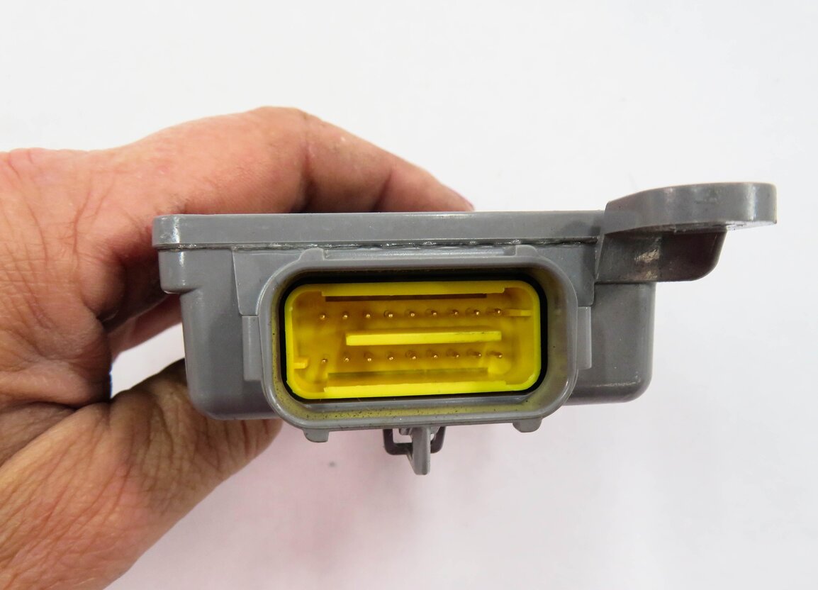 Thumbnail 6: 2011 PORSCHE PANAMERA (970 G1) ELECTRONIC JUNCTION BODY CONTROL MODULE