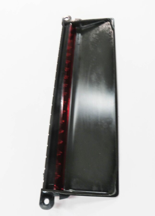 Thumbnail 2: 2011 PORSCHE PANAMERA (970 G1) REAR 3rd THIRD BRAKE LIGHT LAMP
