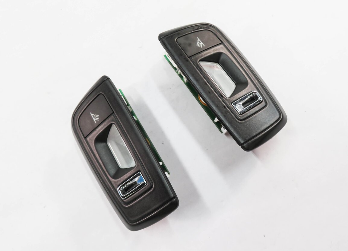 2011 PORSCHE PANAMERA (970 G1) REAR DOMELIGHT READING LIGHT LAMP SET-2 (BLACK)