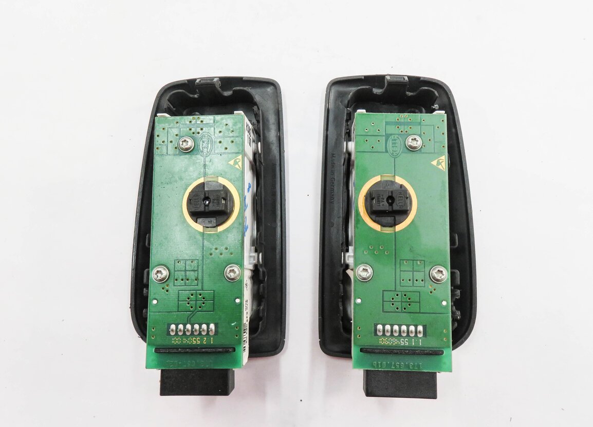 Thumbnail 6: 2011 PORSCHE PANAMERA (970 G1) REAR DOMELIGHT READING LIGHT LAMP SET-2 (BLACK)
