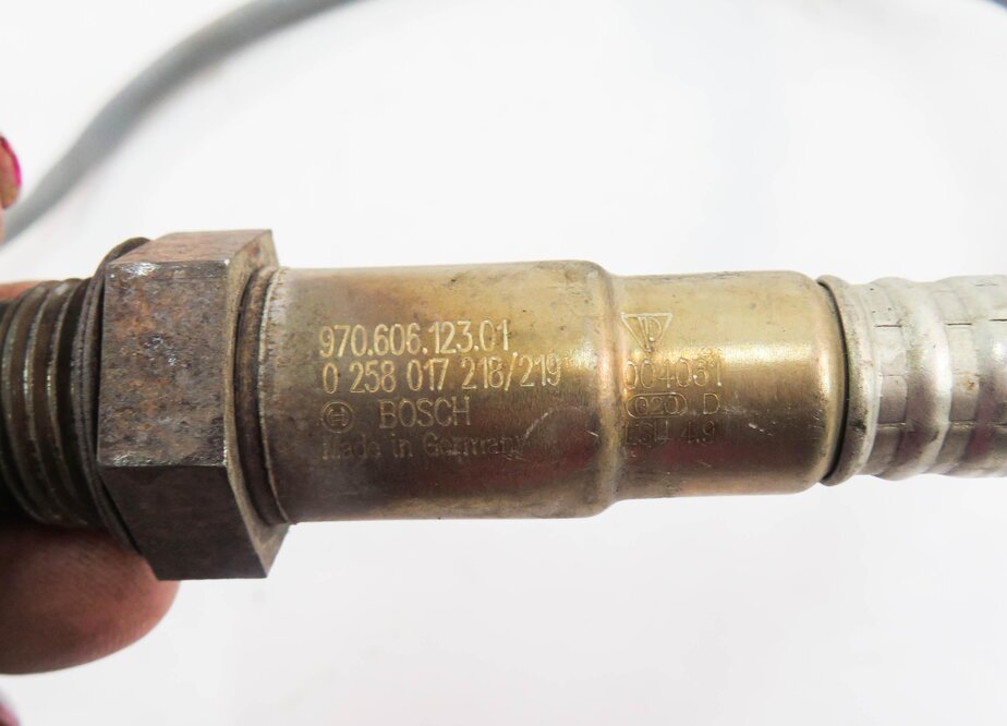 Thumbnail 6: 2011 PORSCHE PANAMERA (970 G1) 3.6L - PRE / POST CAT O2 OXYGEN SENSOR SET-4