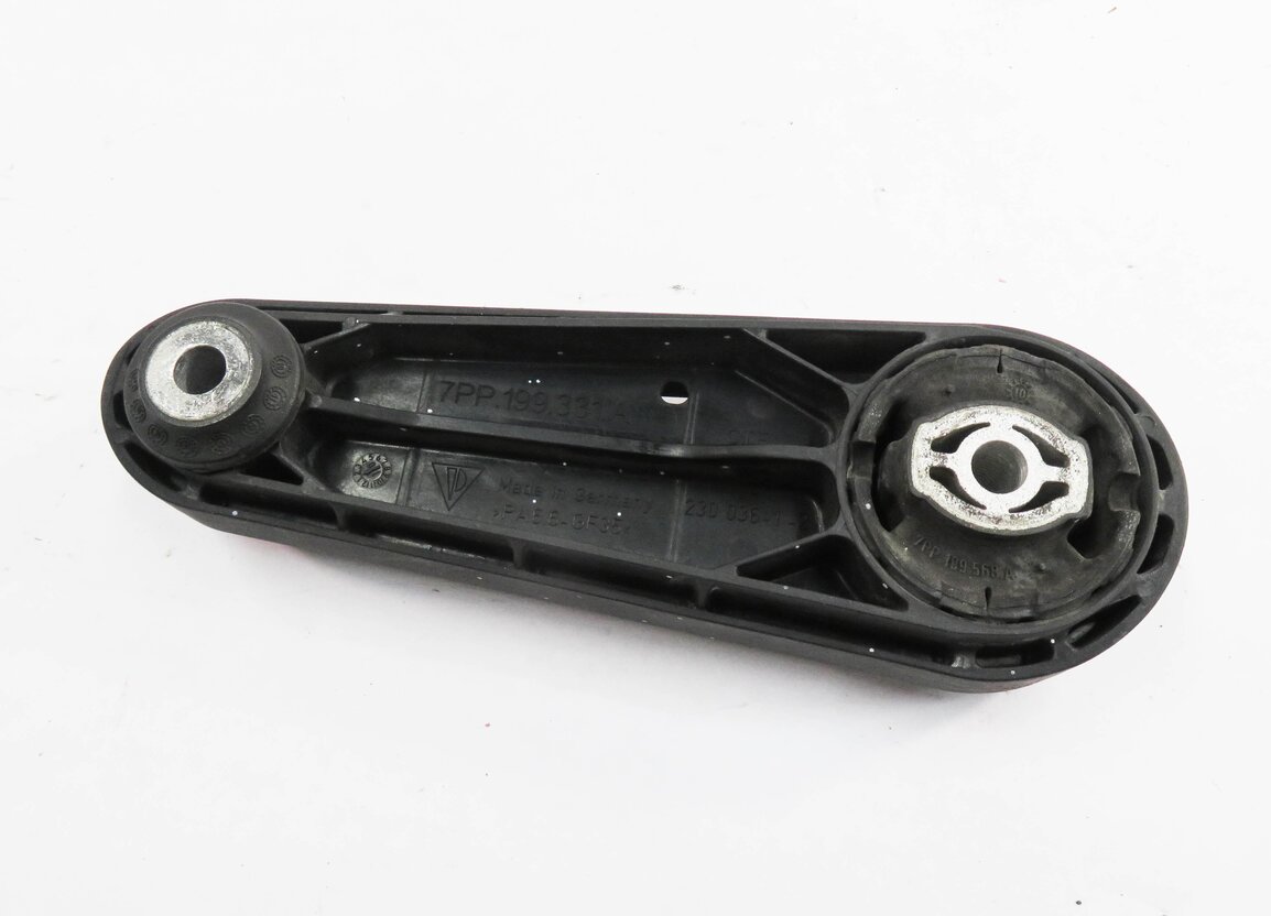 Thumbnail 2: 2011 PORSCHE PANAMERA (970 G1) 3.6L M46 ENGINE - TORSION ARM MOTOR MOUNT