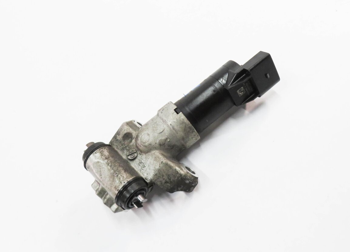 Thumbnail 1: 2011 PORSCHE PANAMERA (970 G1) LEFT DRIVER REAR PARKING BRAKE ACTUATOR MOTOR
