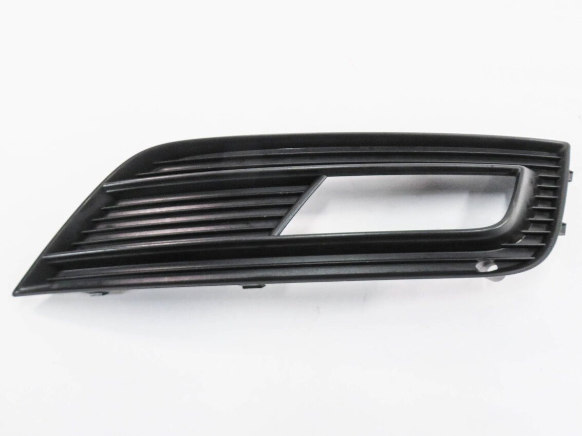 Thumbnail 5: 2013-2016 AUDI A4 (B8 8K) RIGHT FRONT PASSENGER FOGLIGHT FOG LIGHT GRILLE TRIM