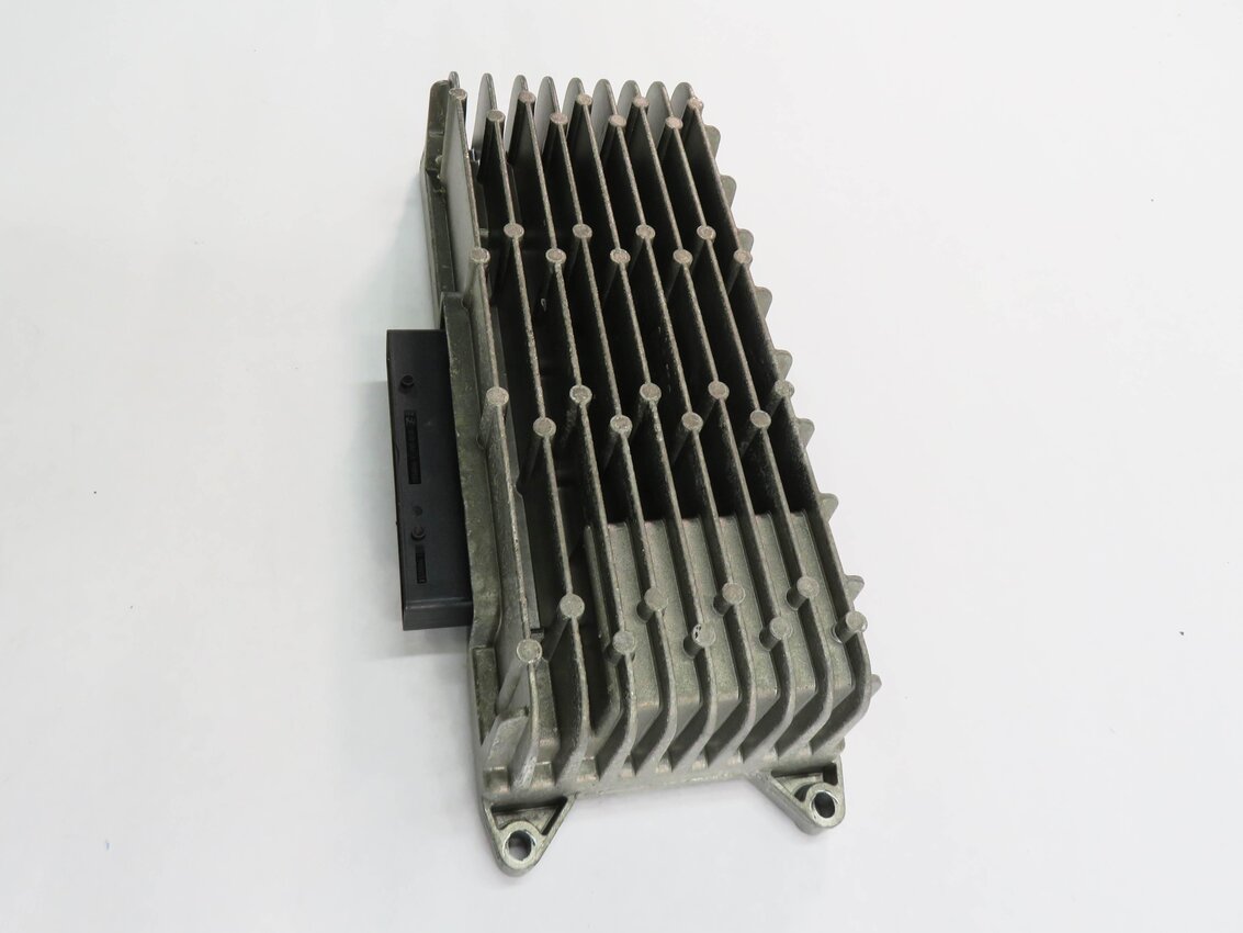 Thumbnail 3: 2013-2016 AUDI A4 S4 (B8 8K) RADIO STEREO AUDIO AMP AMPLIFIER (8UQ / 8YN)
