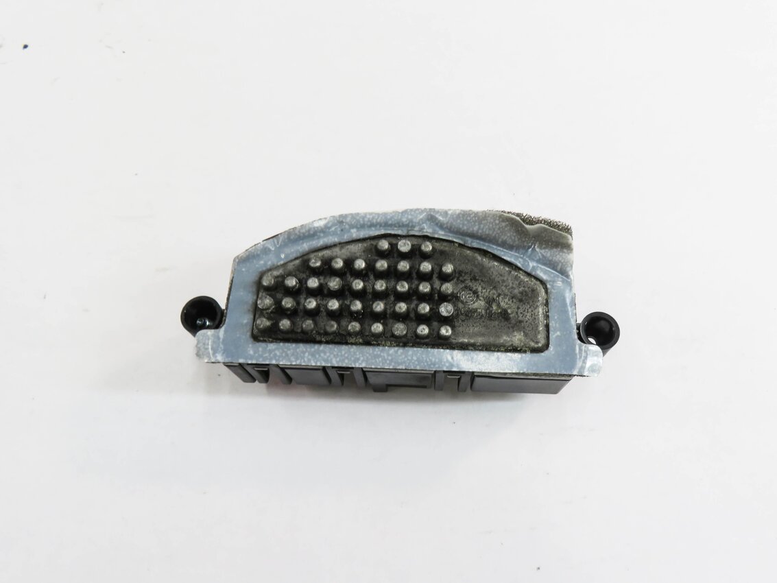 Thumbnail 3: 2013 AUDI A4 (B8 8K) FRONT HEATER A/C BLOWER FAN MOTOR SPEED RESISTOR