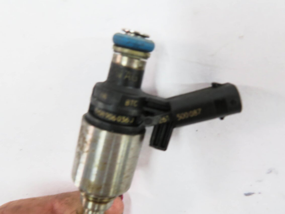 Thumbnail 7: 2013-2017 AUDI A4 A5 Q5 (B8 8K 8R 8T) 2.0L TURBO ENGINE FUEL INJECTOR SET