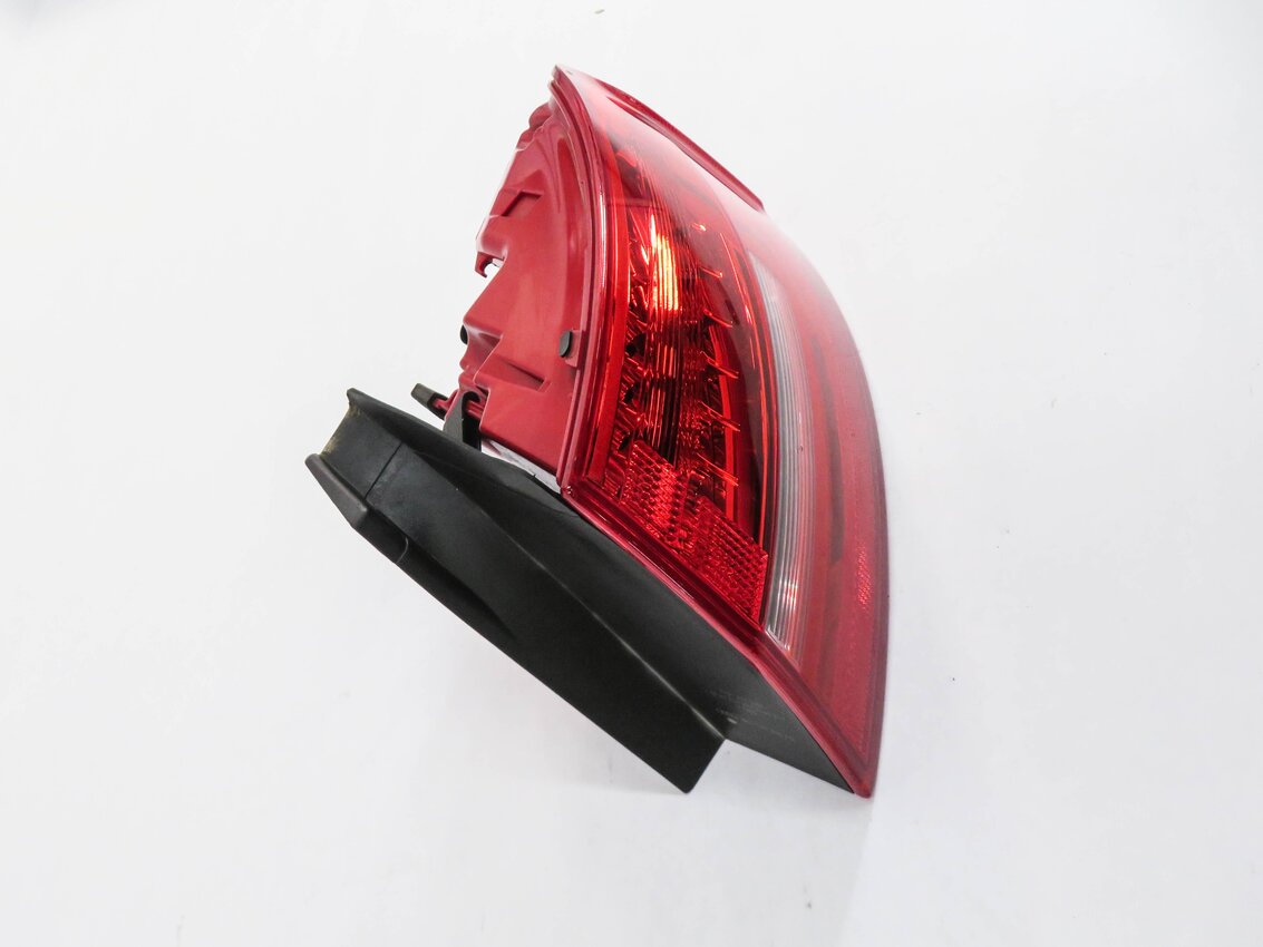 Thumbnail 5: 13-16 AUDI A4 S4 (B8 8K) RIGHT PASSENGER OUTER LED TAILLIGHT BRAKE LIGHT LAMP