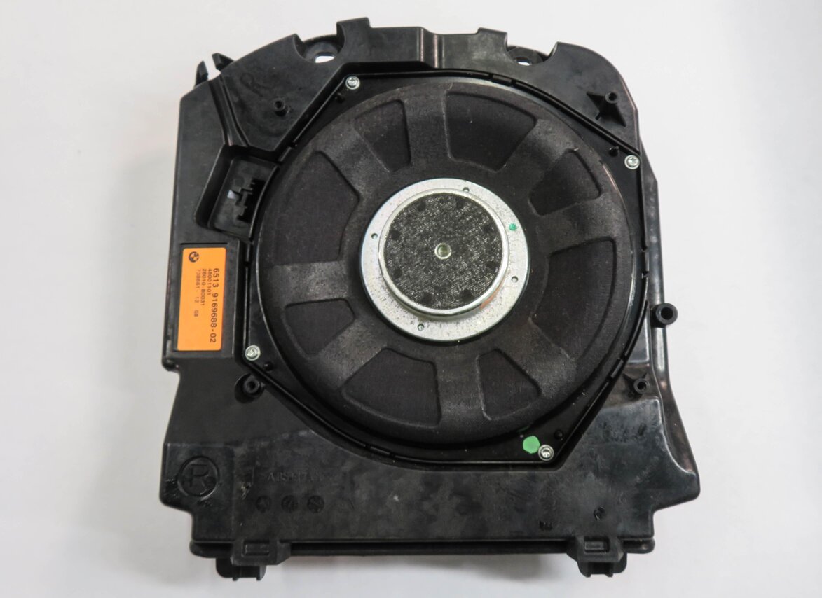 Thumbnail 5: 2011 BMW 535i (F10) RADIO STEREO HARMAN KARDON SUB SUBWOOFER TWEETER SPEAKER SET