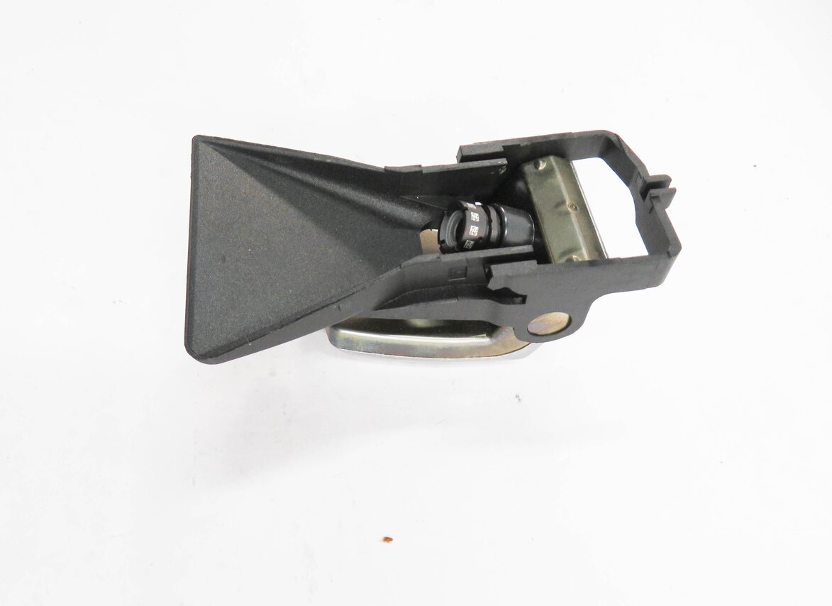 Thumbnail 4: 2011-2012 BMW 528i 535i 550i M5 (F10) FRONT LANE DEPARTURE WARNING CAMERA