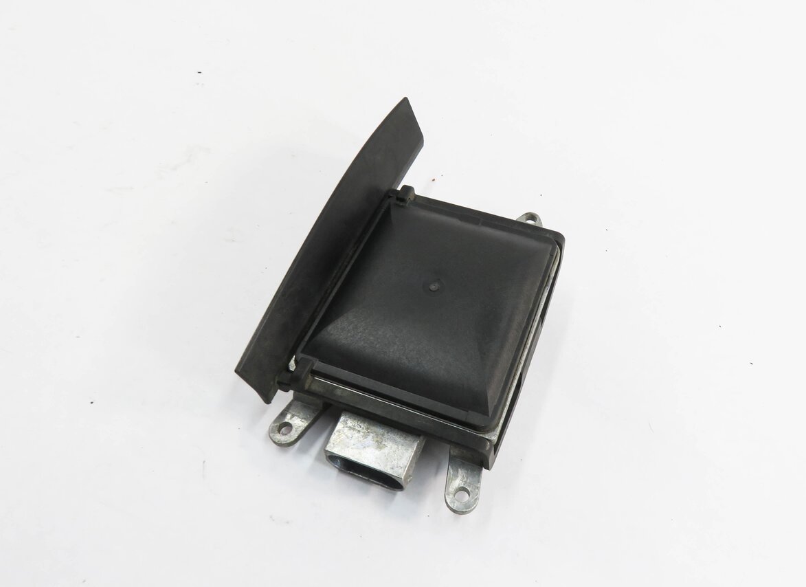 2011 BMW 535i (F10) LANE DEPARTURE WARNING SENSOR RADAR MODULE (MASTER)