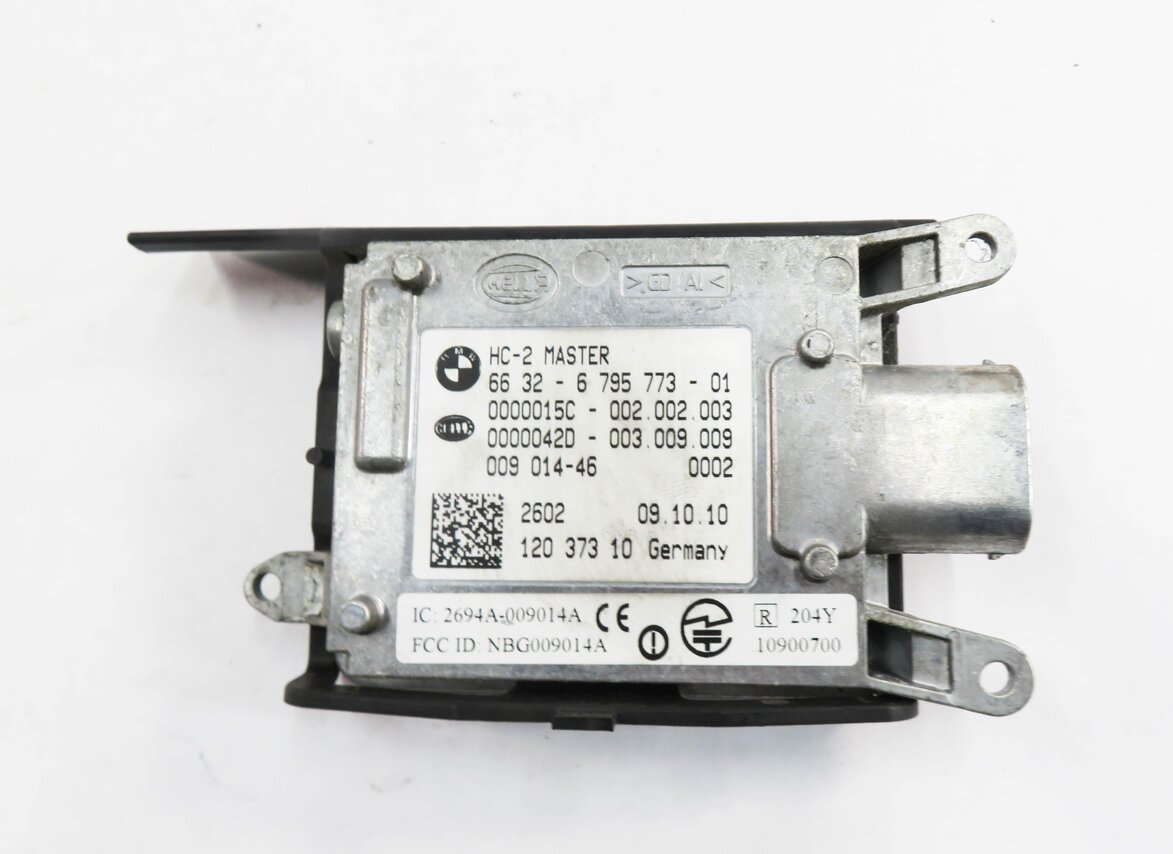 Thumbnail 6: 2011 BMW 535i (F10) LANE DEPARTURE WARNING SENSOR RADAR MODULE (MASTER)