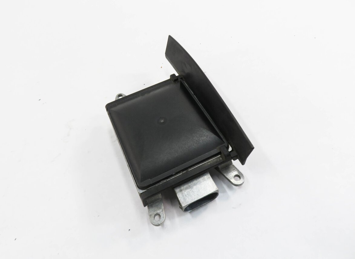 2011 BMW 535i (F10) LANE DEPARTURE WARNING SENSOR RADAR MODULE (SLAVE)