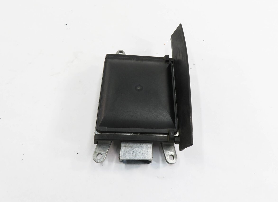 Thumbnail 2: 2011 BMW 535i (F10) LANE DEPARTURE WARNING SENSOR RADAR MODULE (SLAVE)